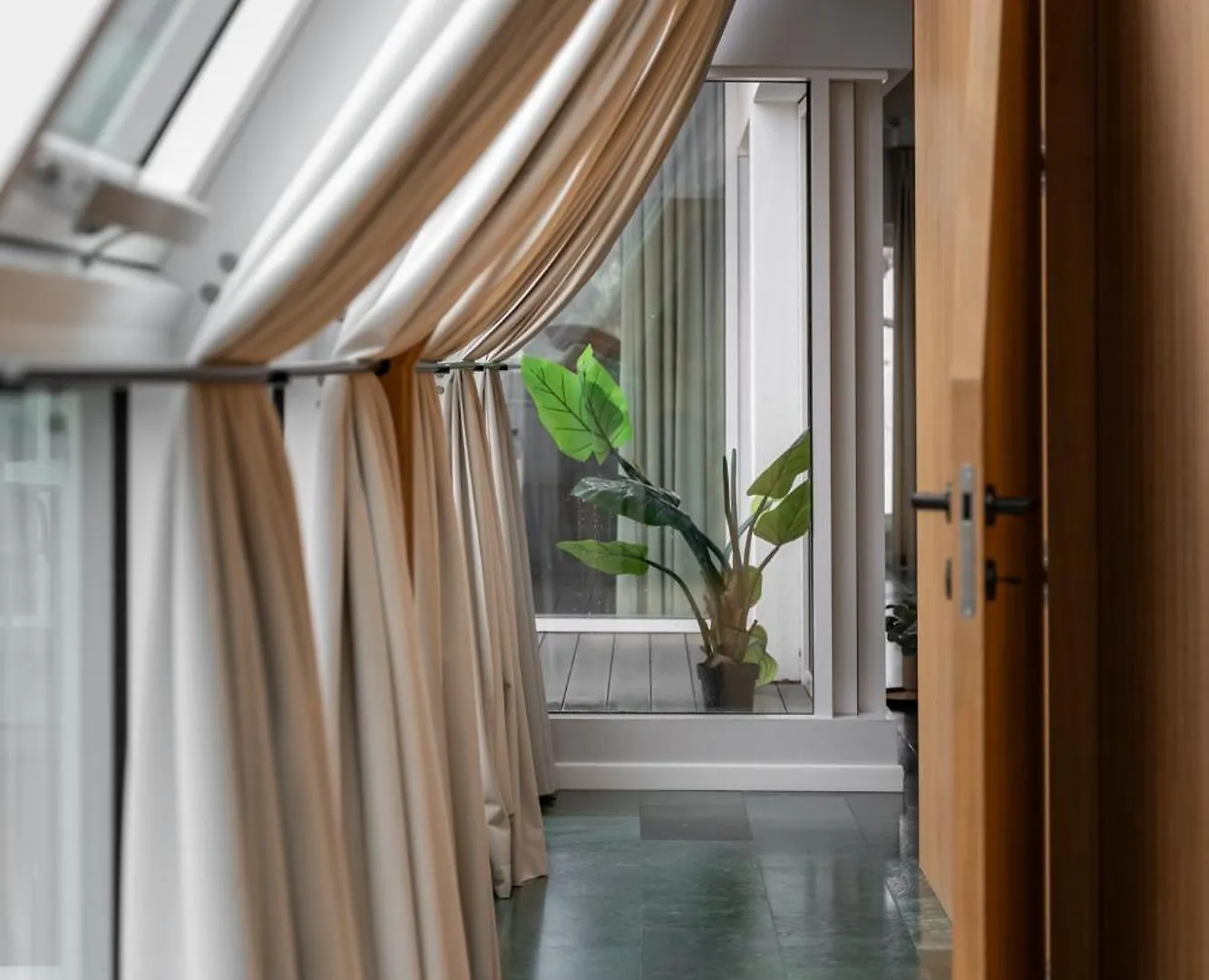 Nowy Sopot Luxury Villa With Private Jacuzzi & Sky Terrace Apartment