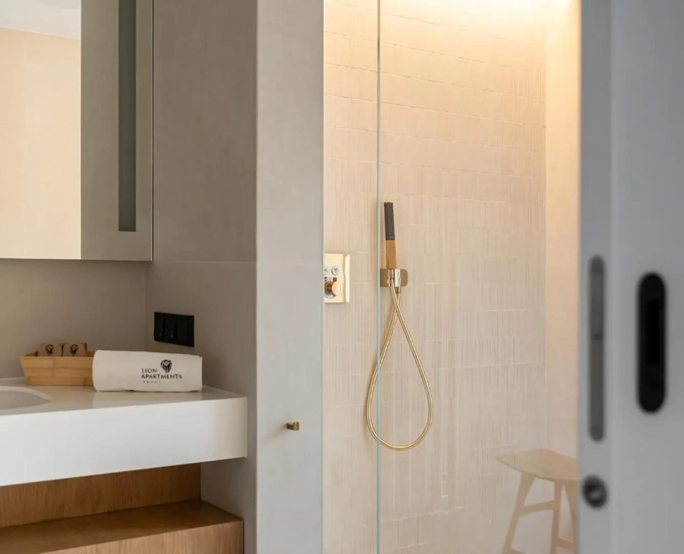 Nowy Sopot Luxury Villa With Private Jacuzzi & Sky Terrace